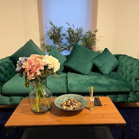 Poplar Guest House Лондон Экстерьер фото