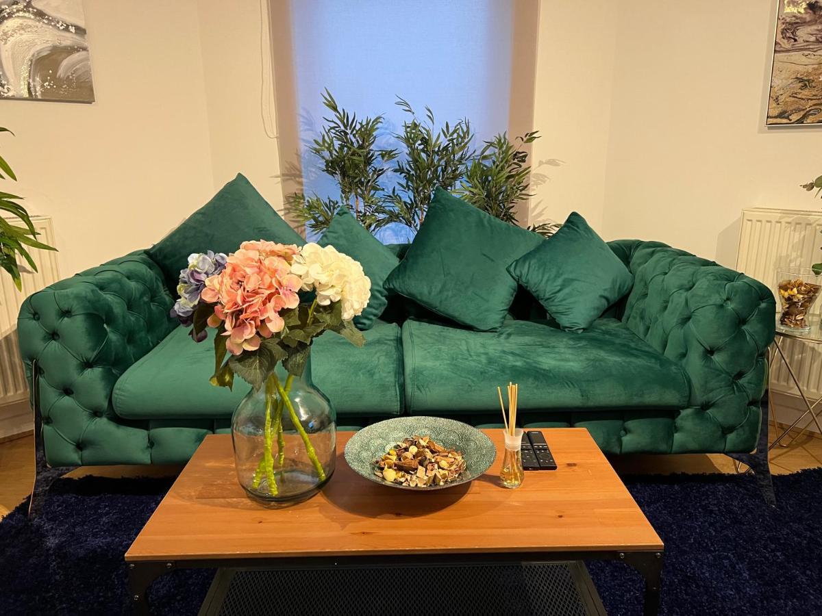 Poplar Guest House Лондон Экстерьер фото