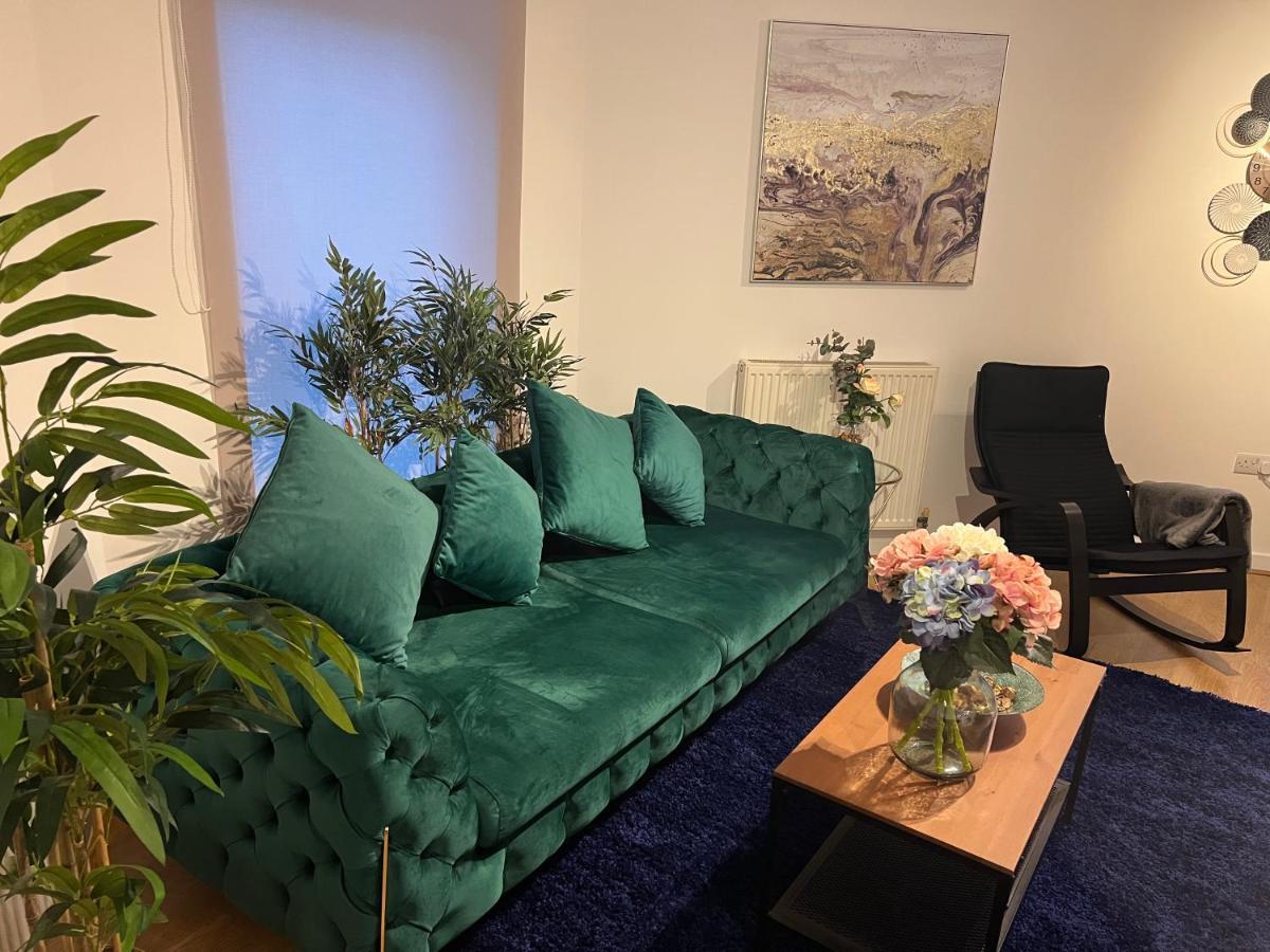 Poplar Guest House Лондон Экстерьер фото