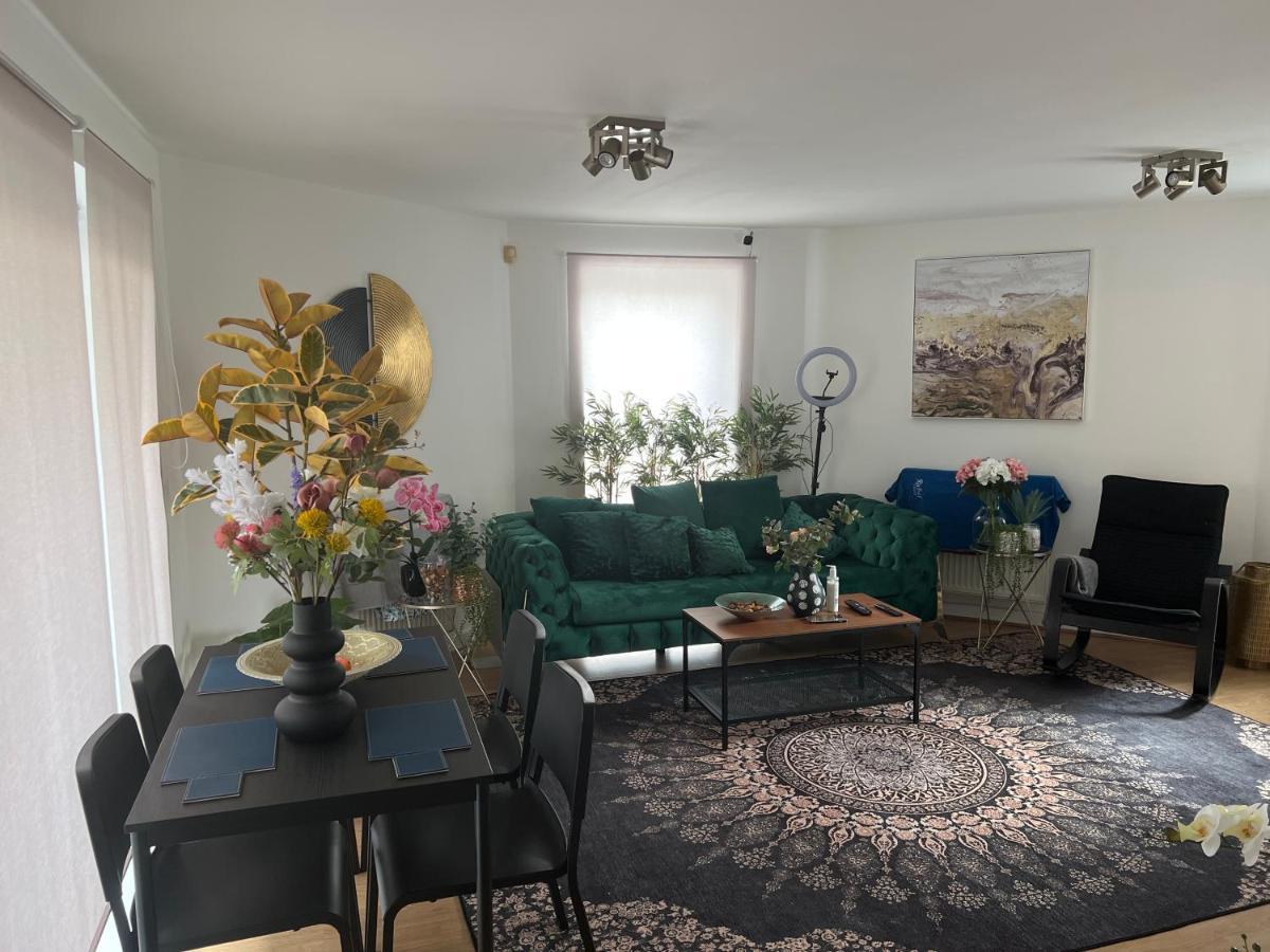Poplar Guest House Лондон Экстерьер фото