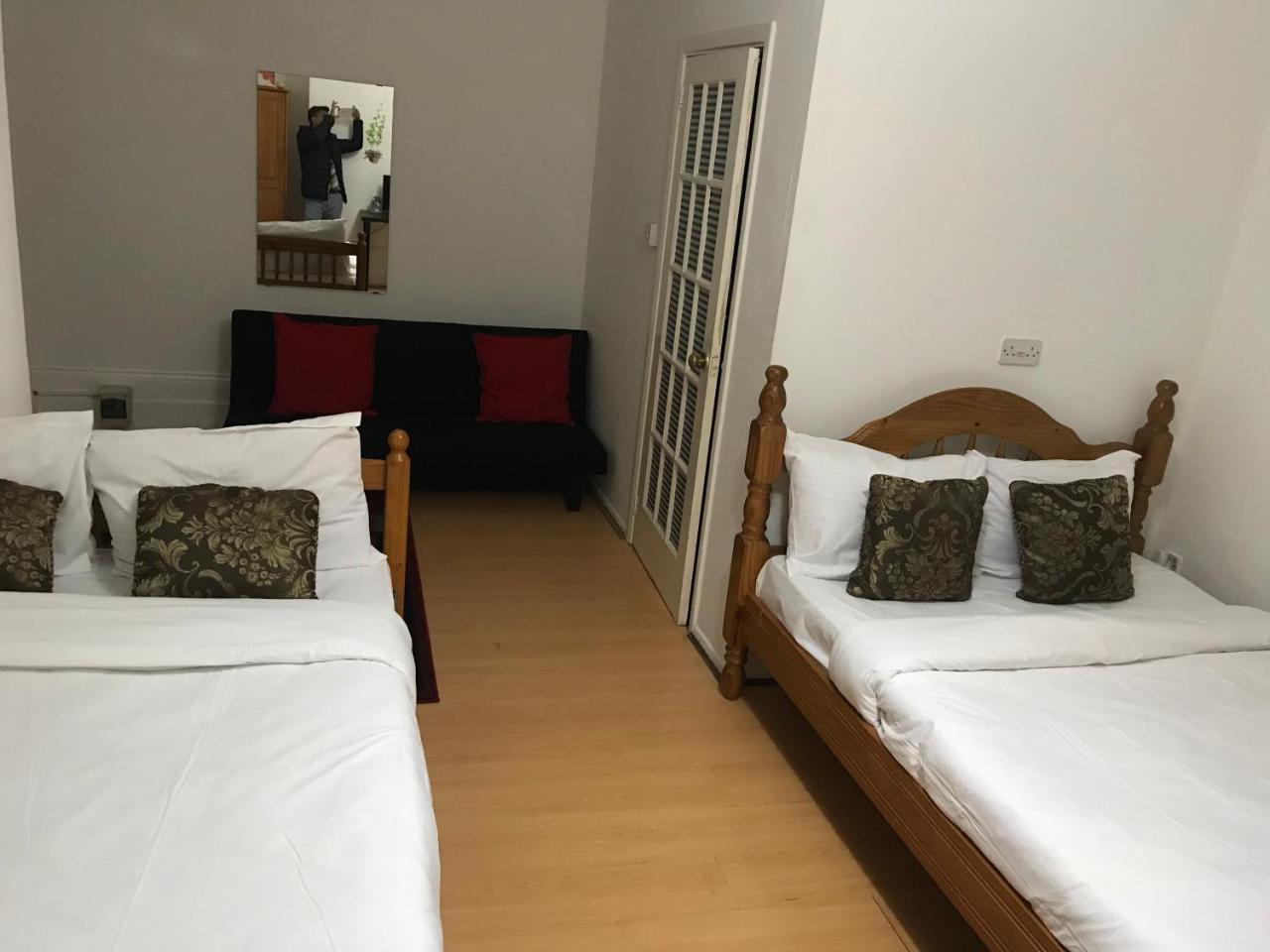 Poplar Guest House Лондон Экстерьер фото