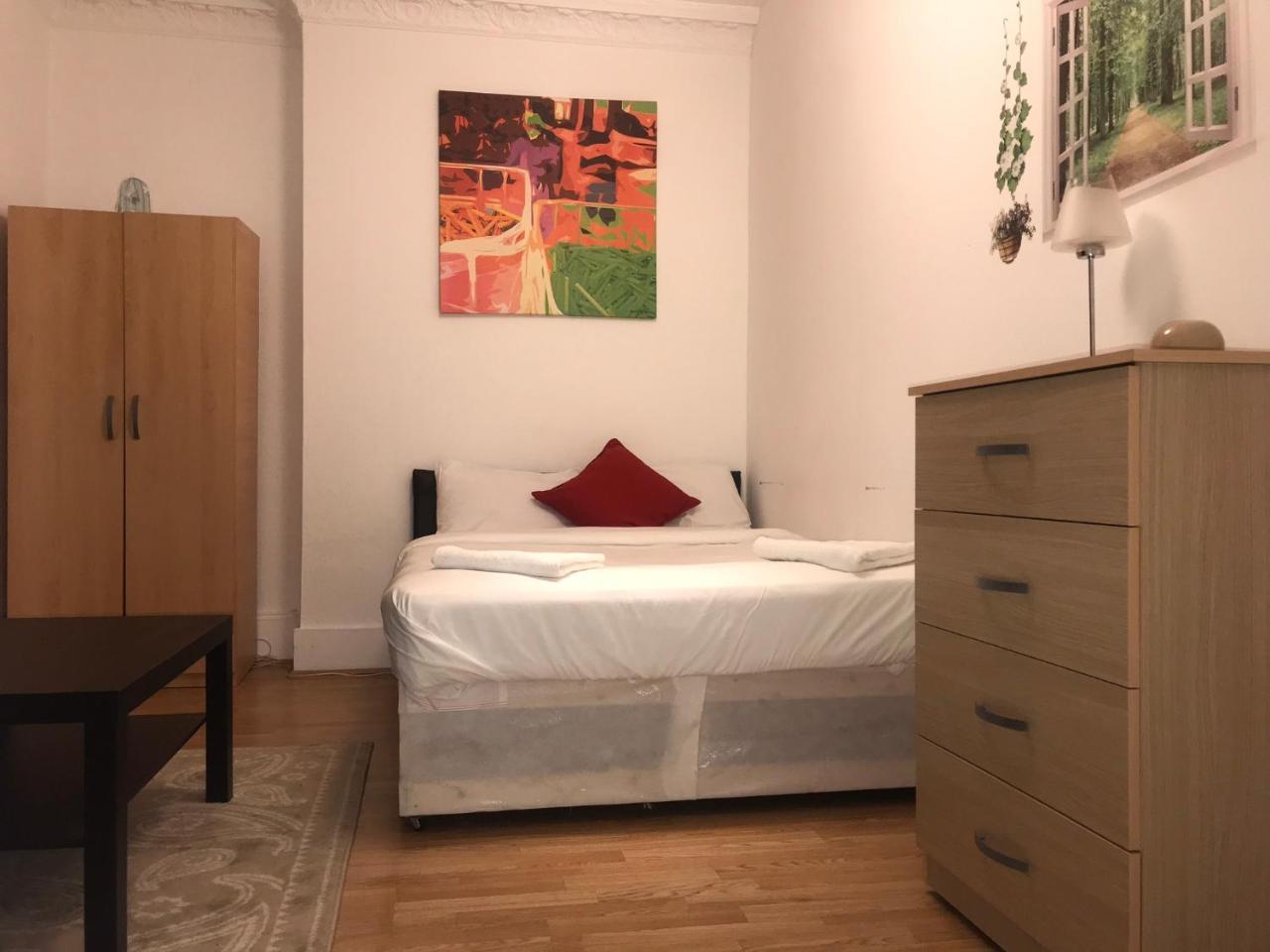 Poplar Guest House Лондон Экстерьер фото