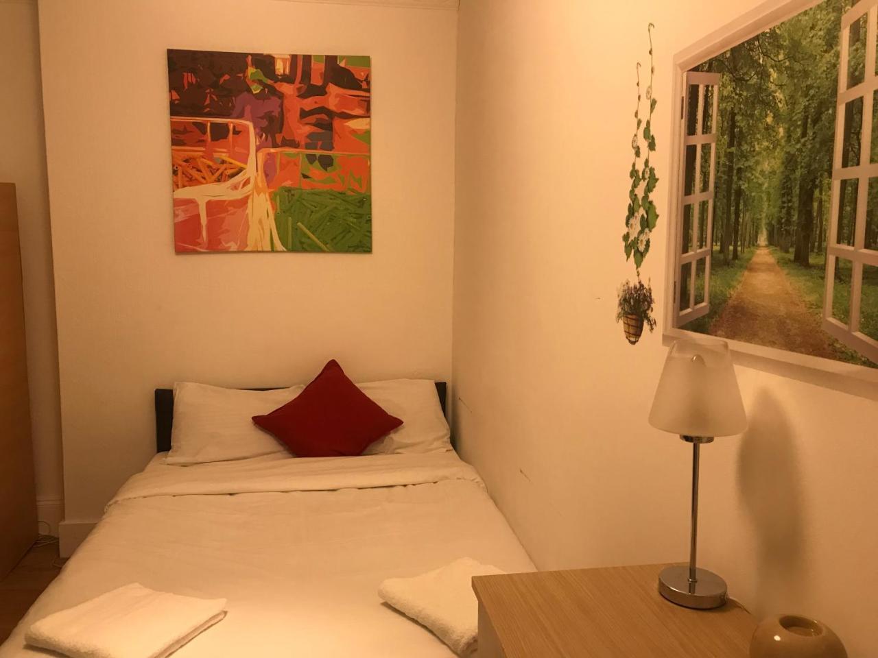 Poplar Guest House Лондон Экстерьер фото